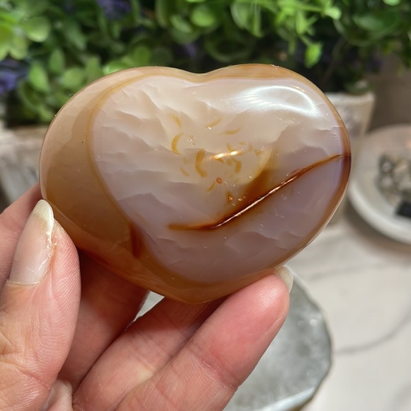 Carnelian Crystal Heart - Picture 3 of 3